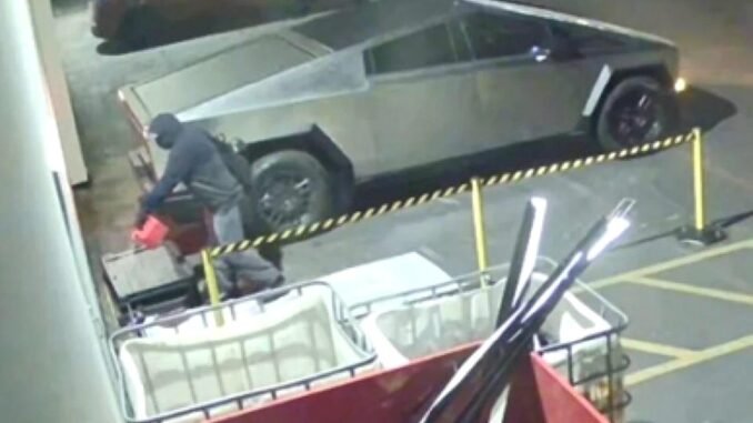 5 Years in Prison for Person Who Attacked Tesla Dealership - AutonoumNews