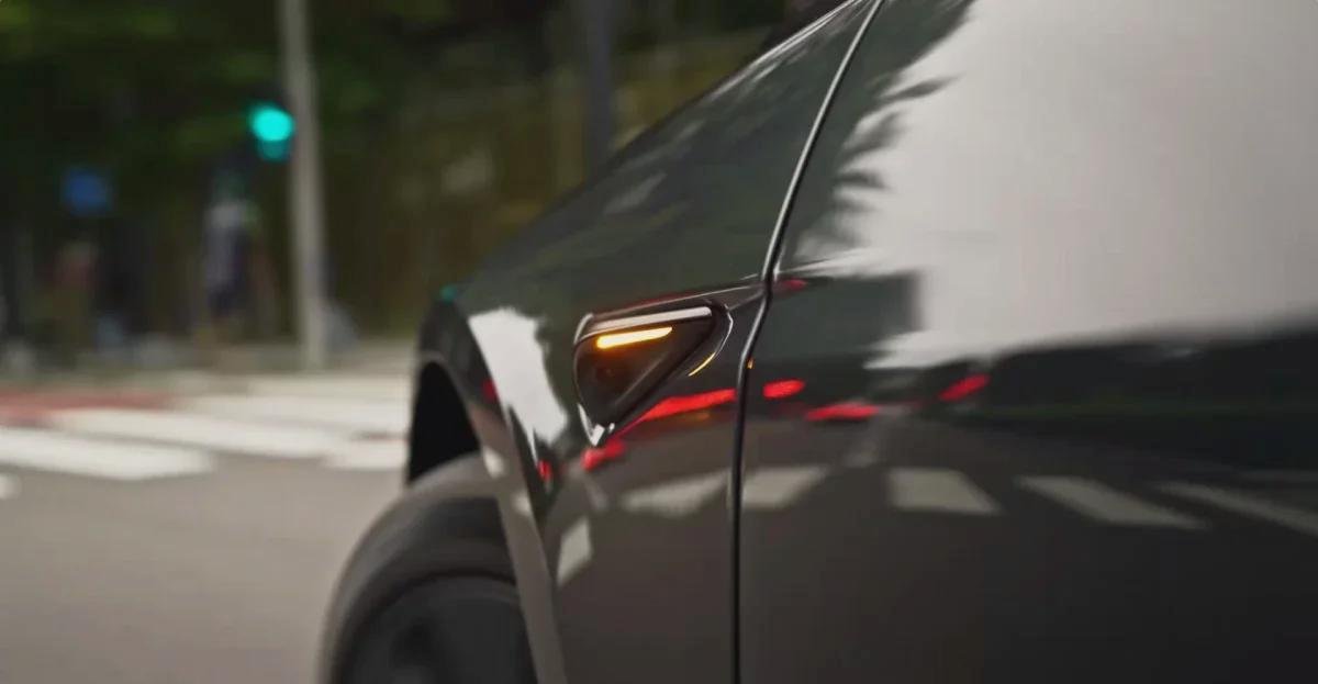 Tesla Life-Saving Software Update - AutonoumNews