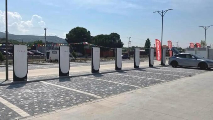 Tesla Opens New Supercharger in Muğla - AutonoumNews